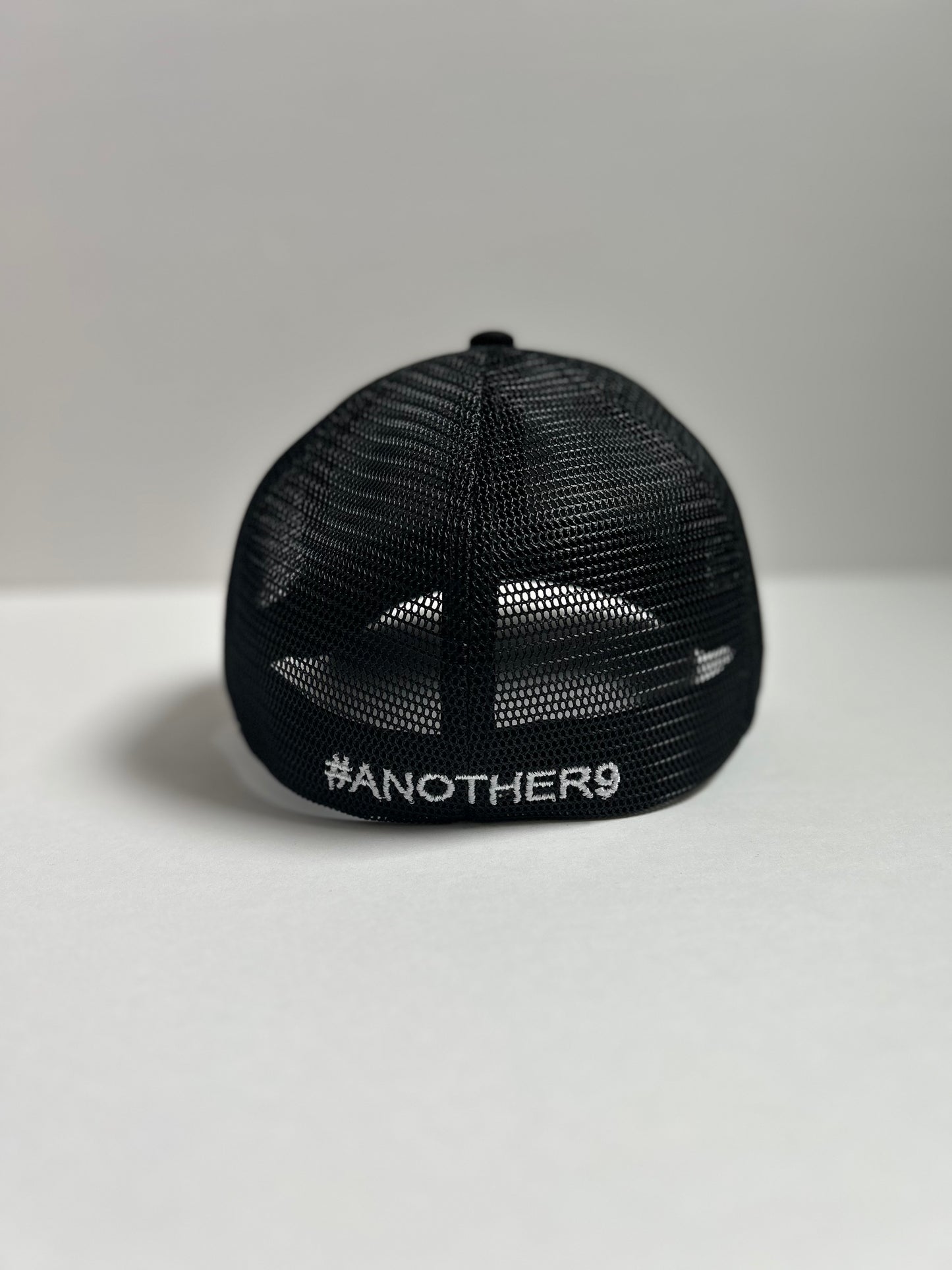 #ANOTHER9 Logo Flexfit Black & White